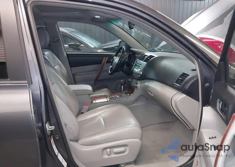 2010 Toyota Highlander Limited из США, поврежденный, VIN 5TDDK3EH2AS012158